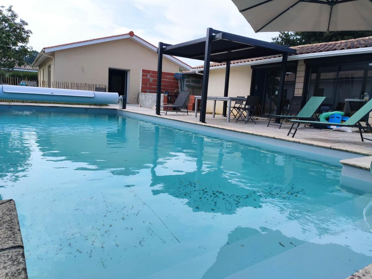 לה-טסט-דה-בוש 2 Maisons De 3 Et 2 Chambres Avec Grande Piscine Commune מראה חיצוני תמונה